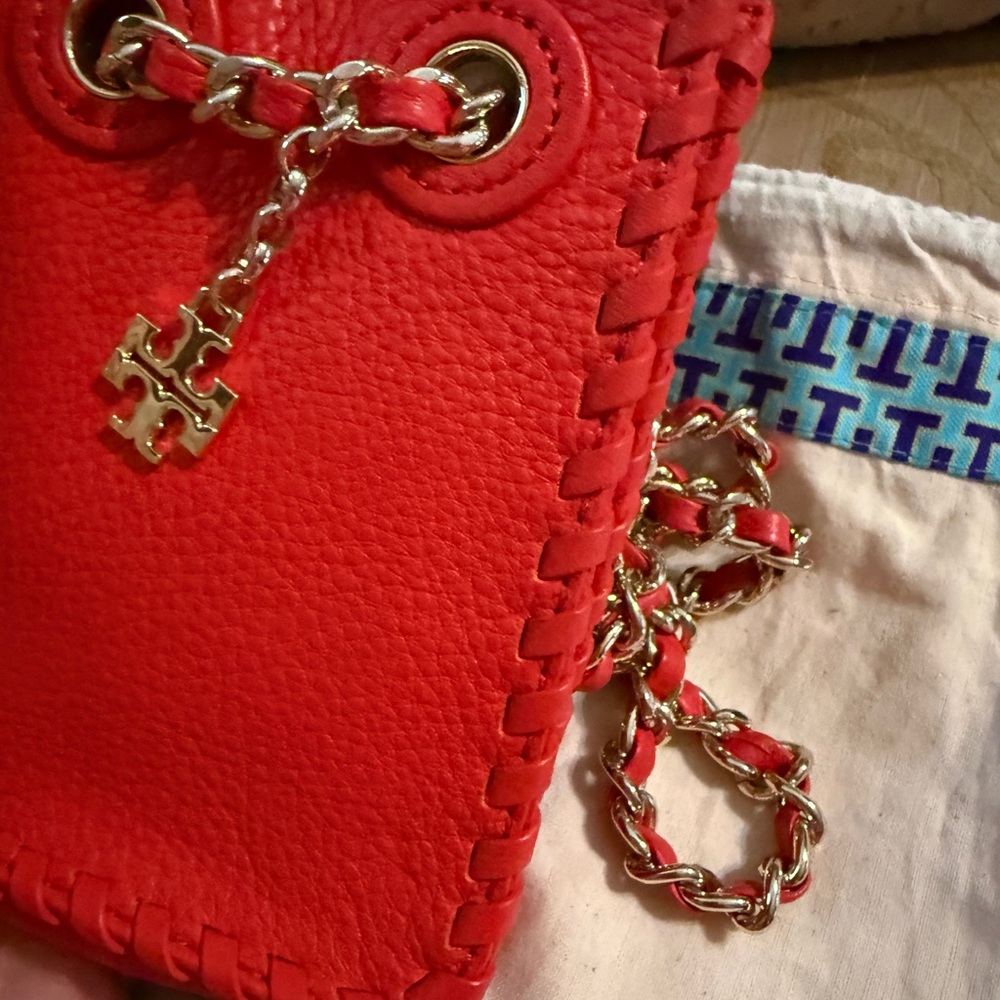 Tory Burch Red Leather Phone Case Crossbody with COA & dust bag in EUC - Picture 14 of 17